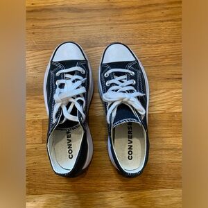 Converse chuck taylor run star hike low-top, size 6 US women